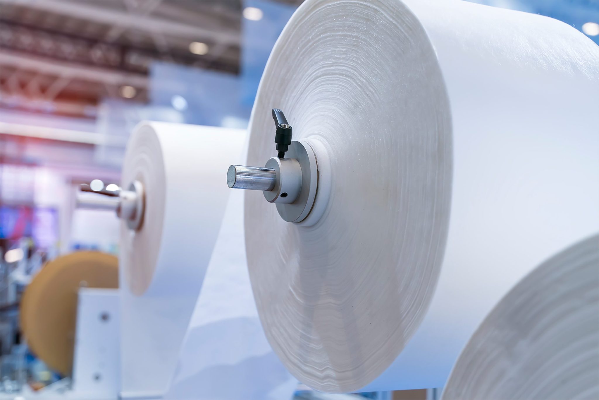 Textured nonwoven Eltas material presented in rolled sheets